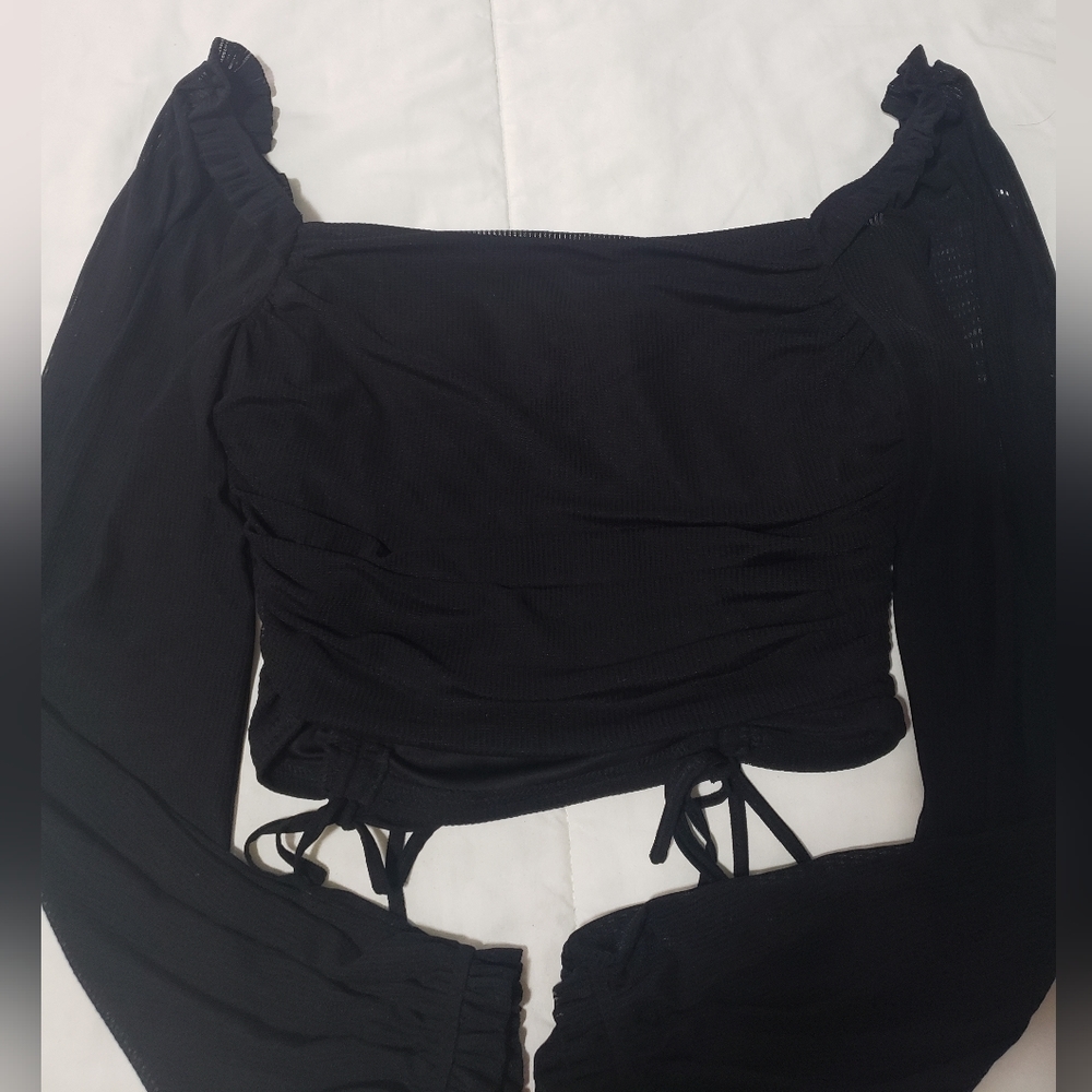 Black mesh ruched top with sleeves - Picture 4 of 7